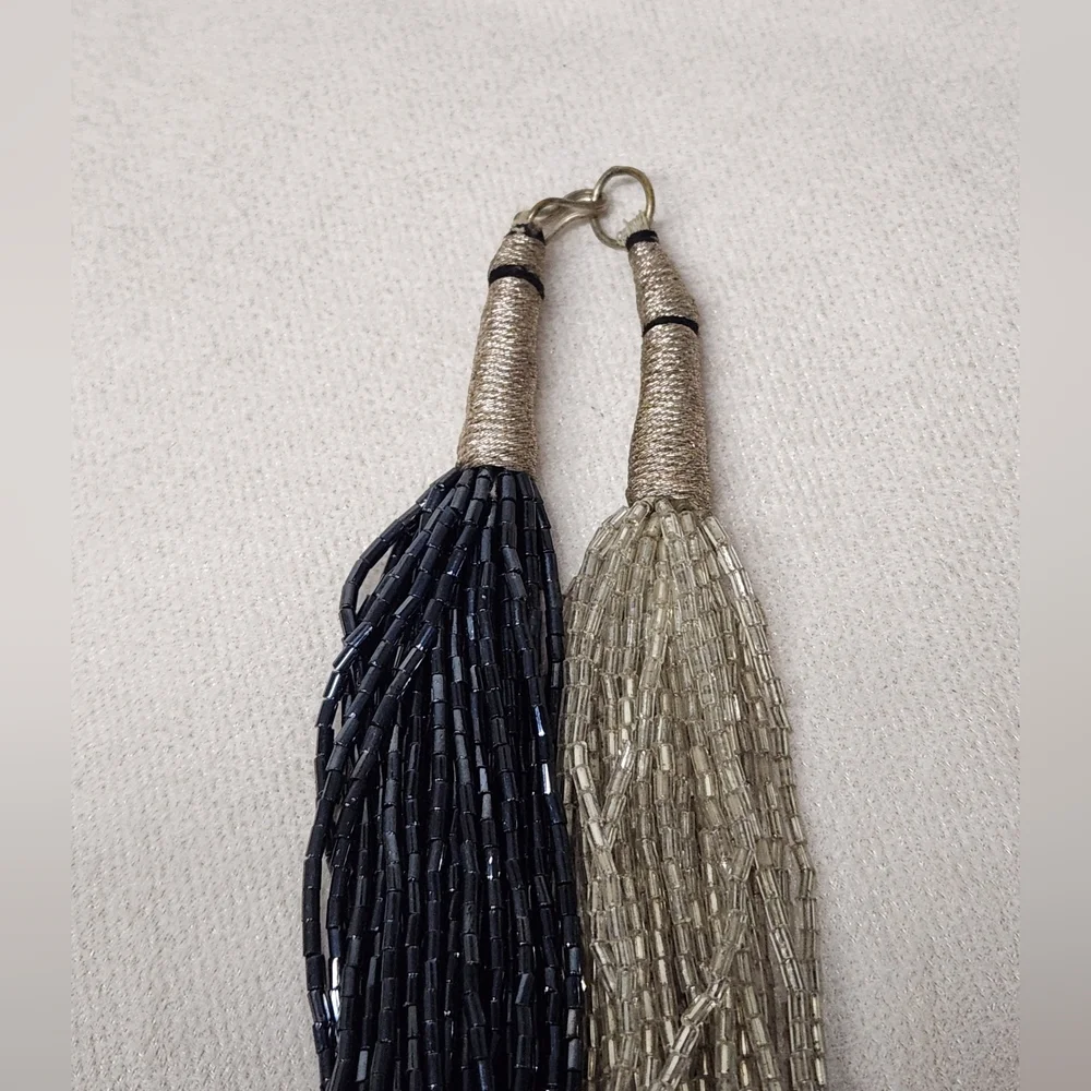 Multi-Strand Silver and Black Necklace. - Picture 5 of 6